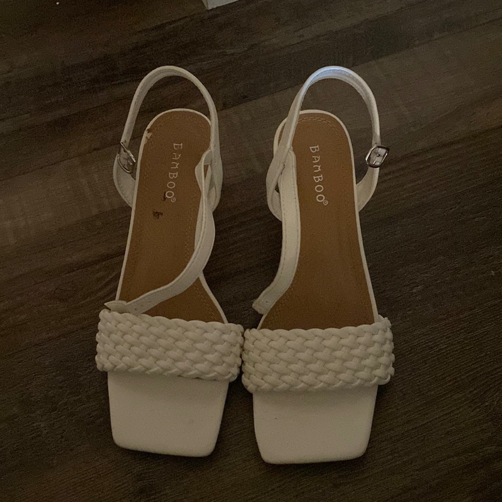 White heels😍